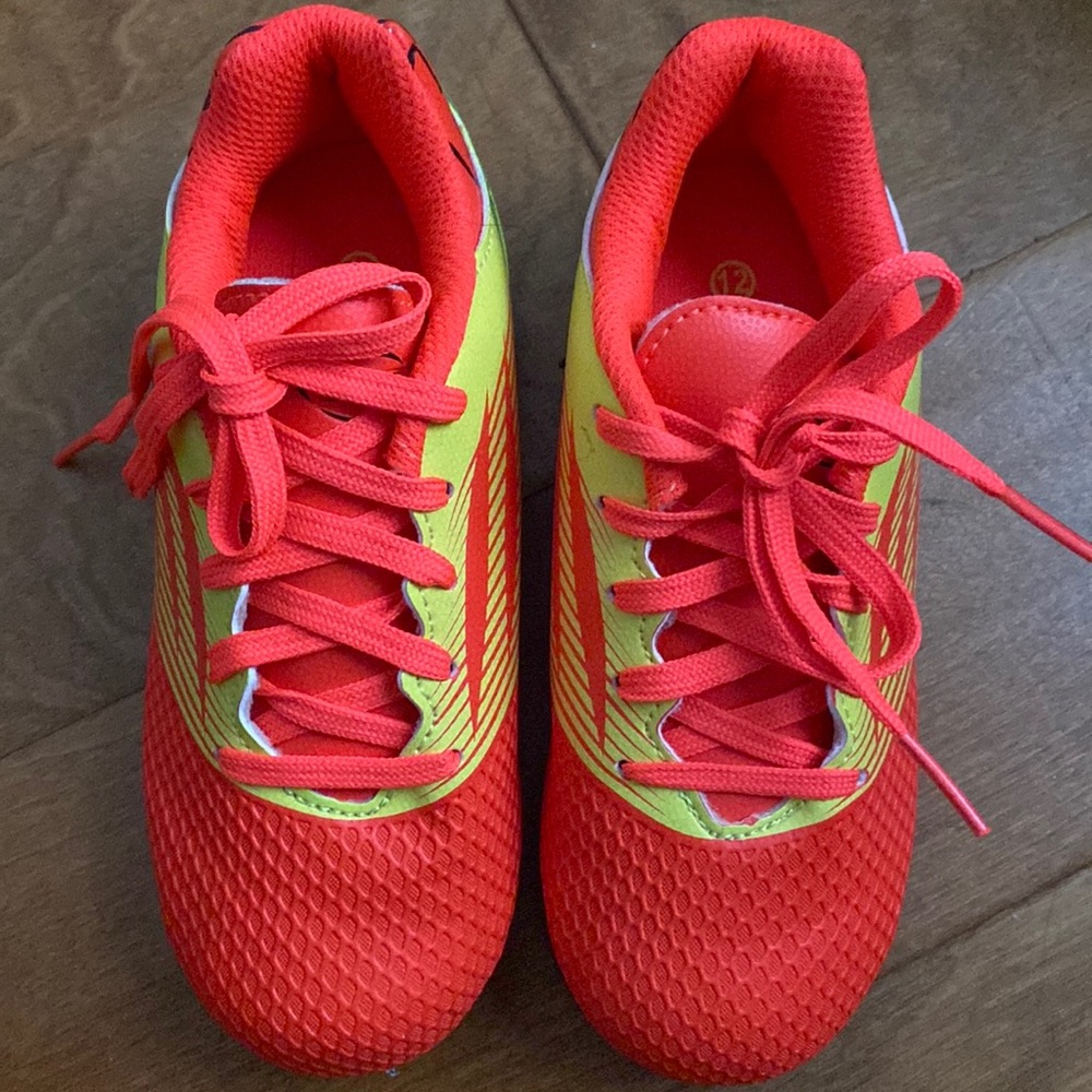 Kids soccer cleats. New
